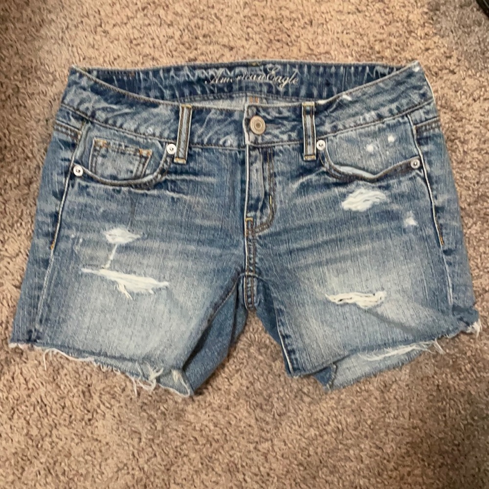 American eagle distressed jean shorts size 0